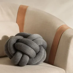 Coussin Knot