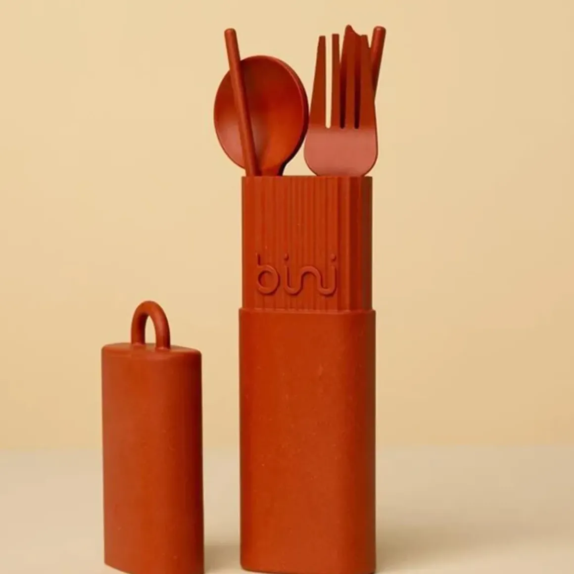Kit de couverts réutilisables et nomades en matière biosourcée