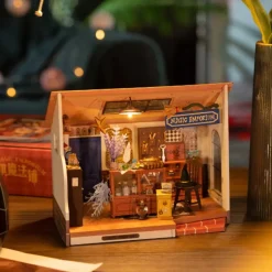 Kit DIY Maison Miniature Kiki's Magic Emporium