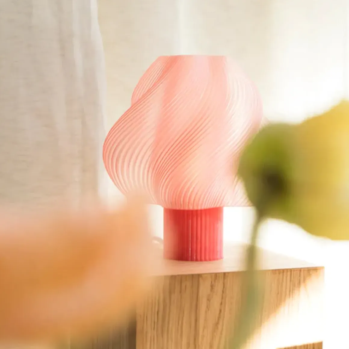Lampe Soft Serve - Peach Sorbet