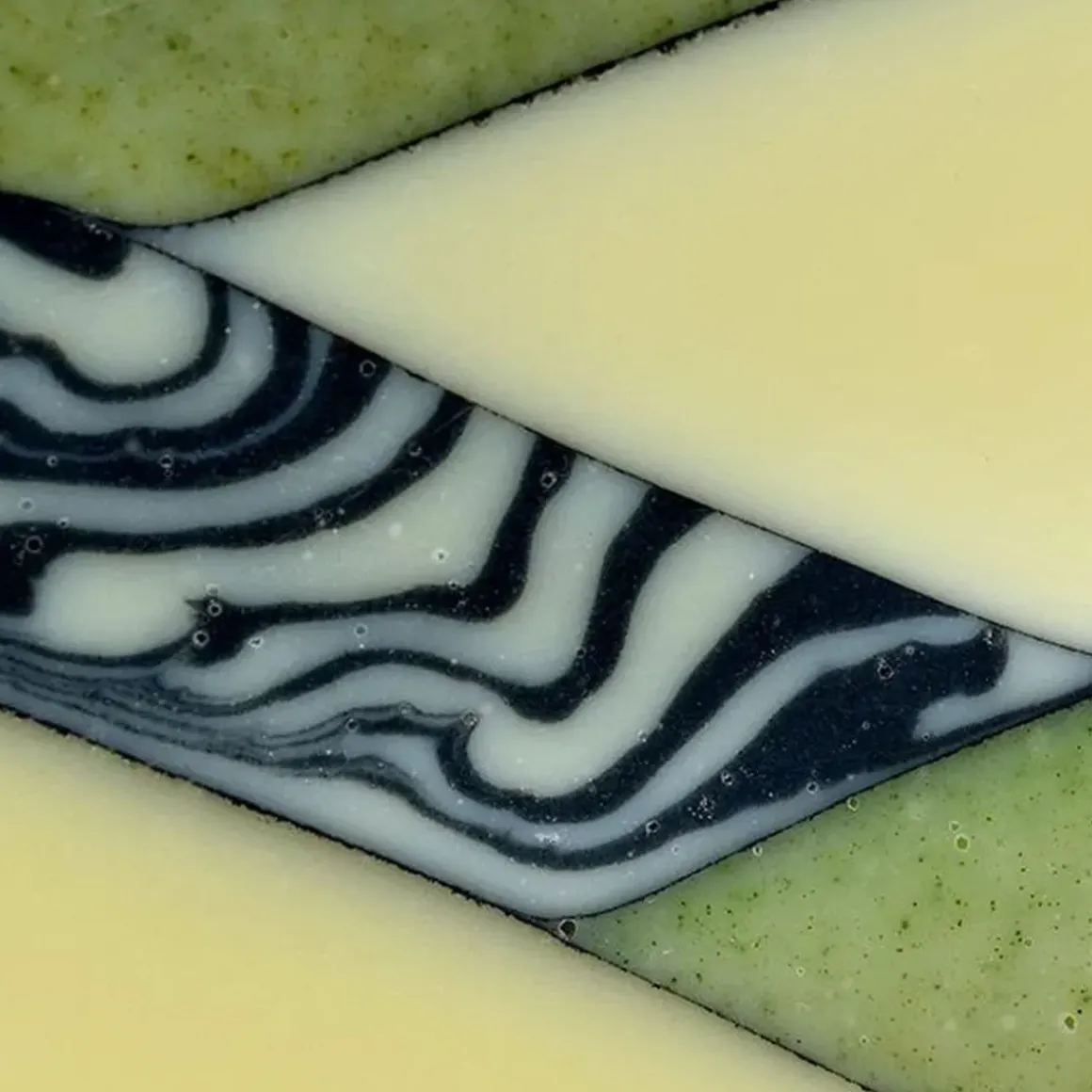 Savon fabriqué à la main - Howlite