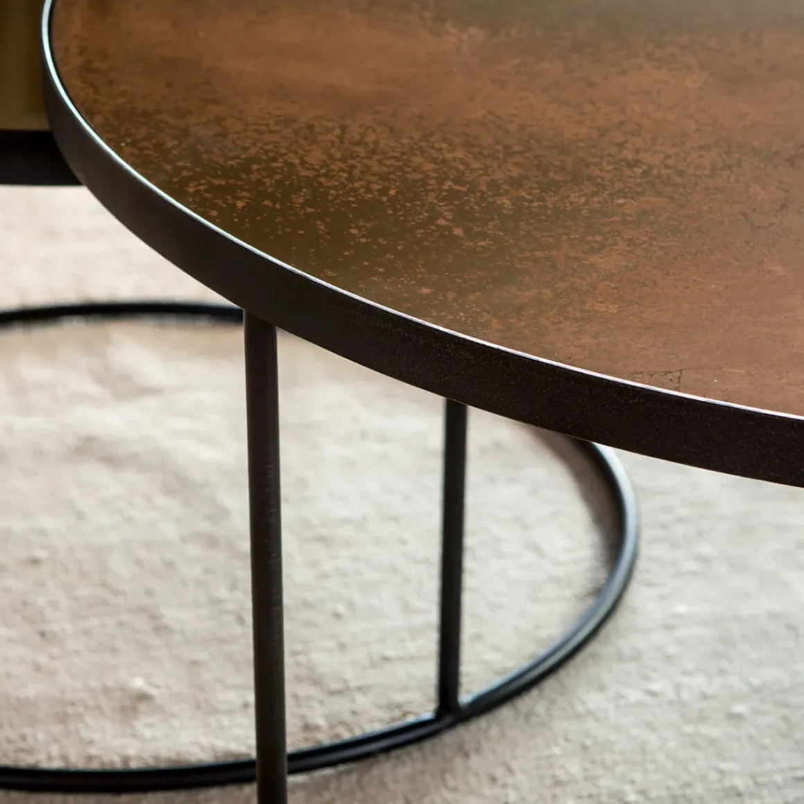 Set de 2 tables tables gigognes Nesting - Antique Bronze - Ø 92 cm