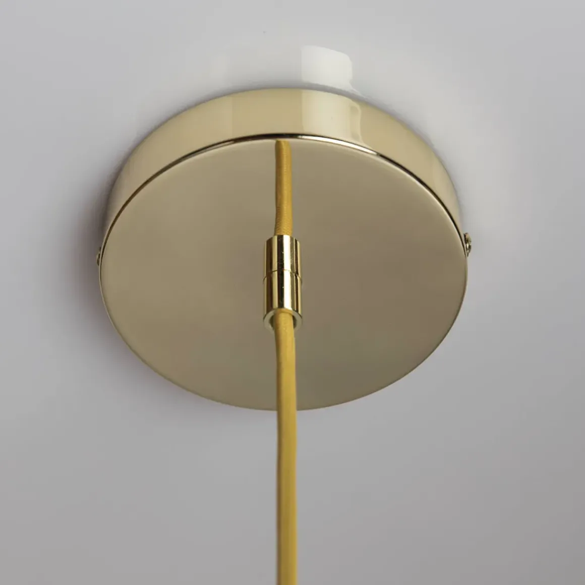 Suspension Soft Serve 02 - Brass