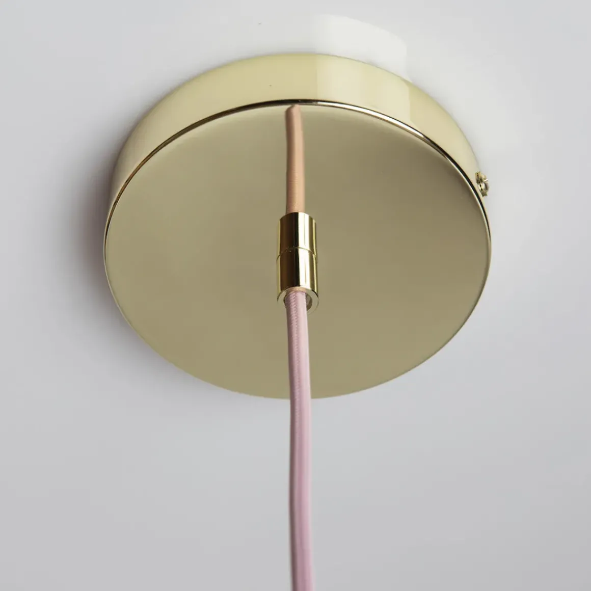 Suspension Soft Serve 01 - Brass
