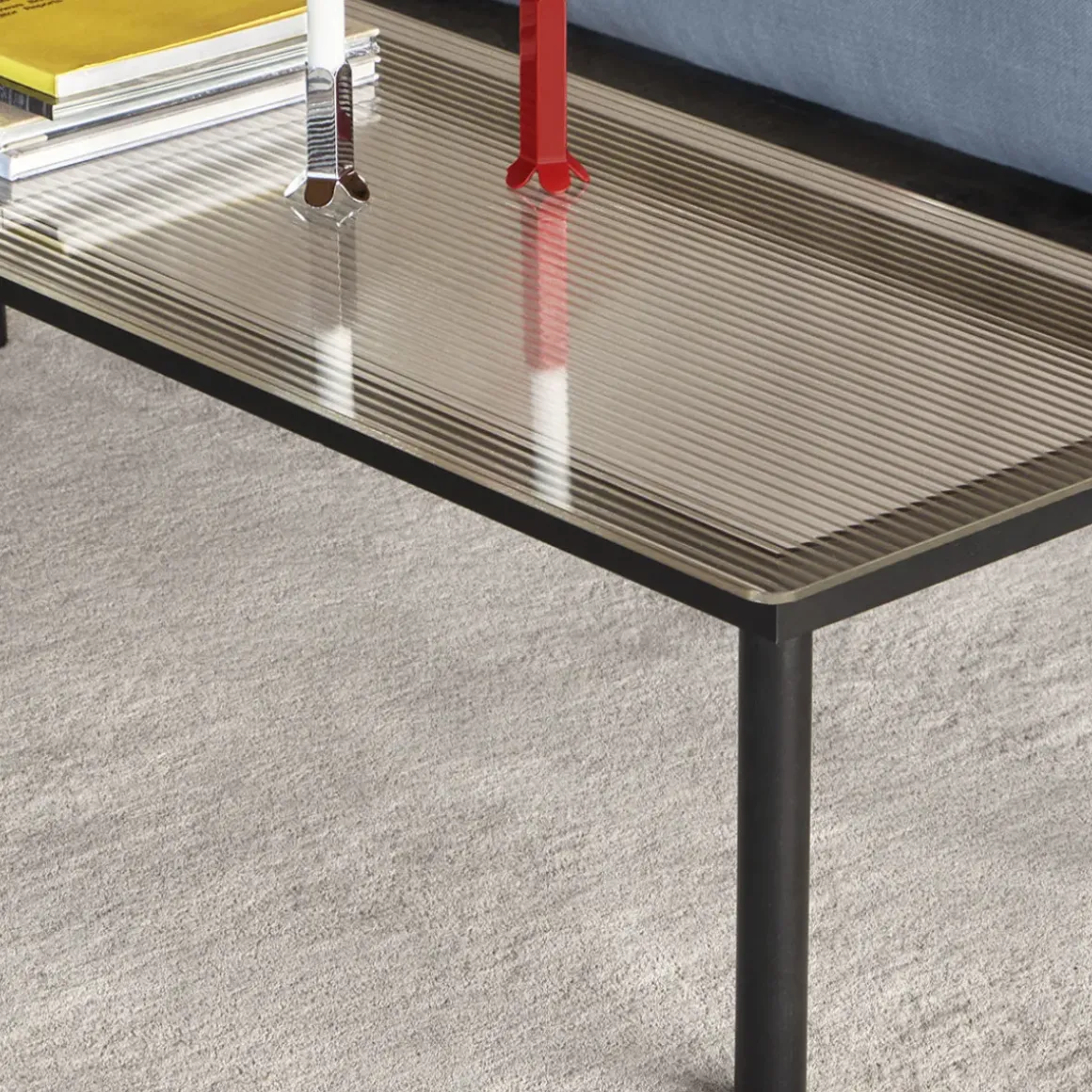 Table basse Kofi Chêne Massif Noir u0026 Verre Roseau Clair - l 140 x L 50 x h 36 cm
