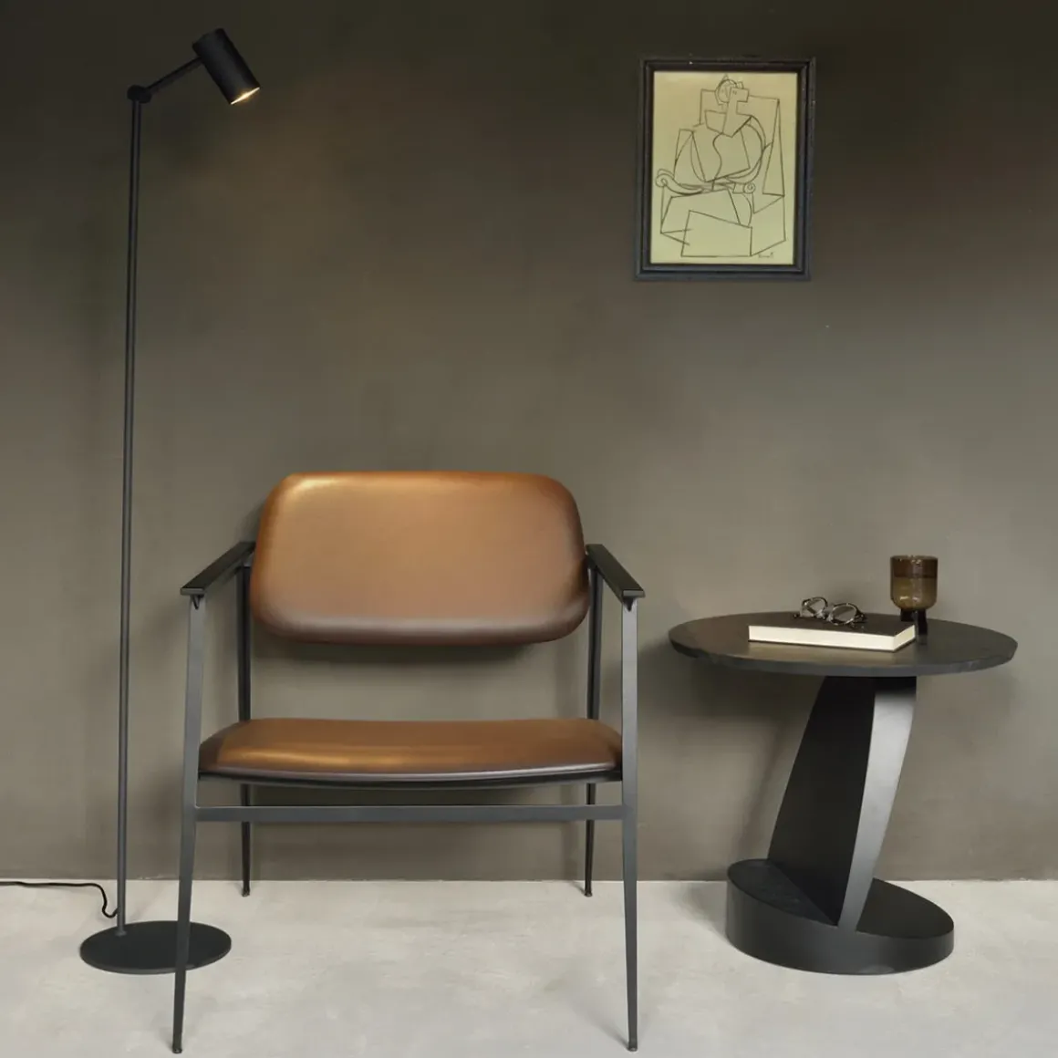 Table d'appoint Oblic en teck noir verni - Ø 52 cm