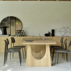 Table Geometric en chêne - L 250 cm