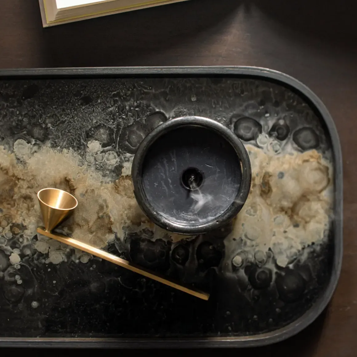 Vide poche en verre Black Organic